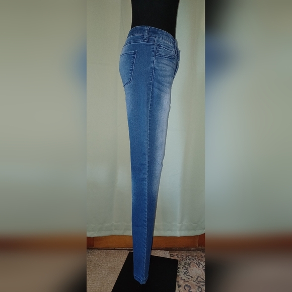 A Decree Blue Low Rise Skinny Denim Jeans - Picture 1 of 7